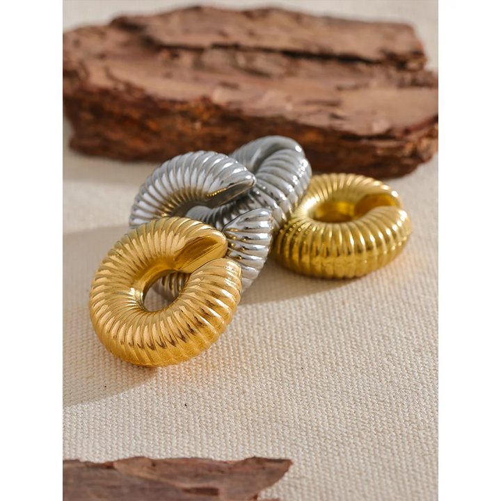 Non-adjustable Round  EarCuff