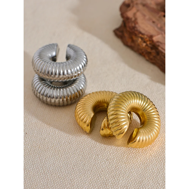 Non-adjustable Round  EarCuff