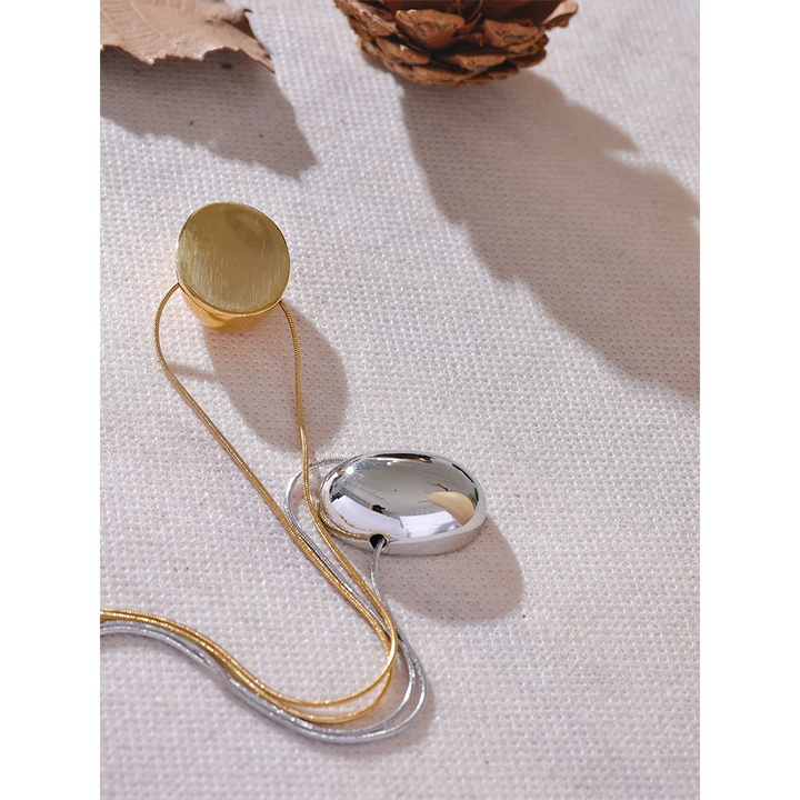 Oval Hollow Pendant Necklace