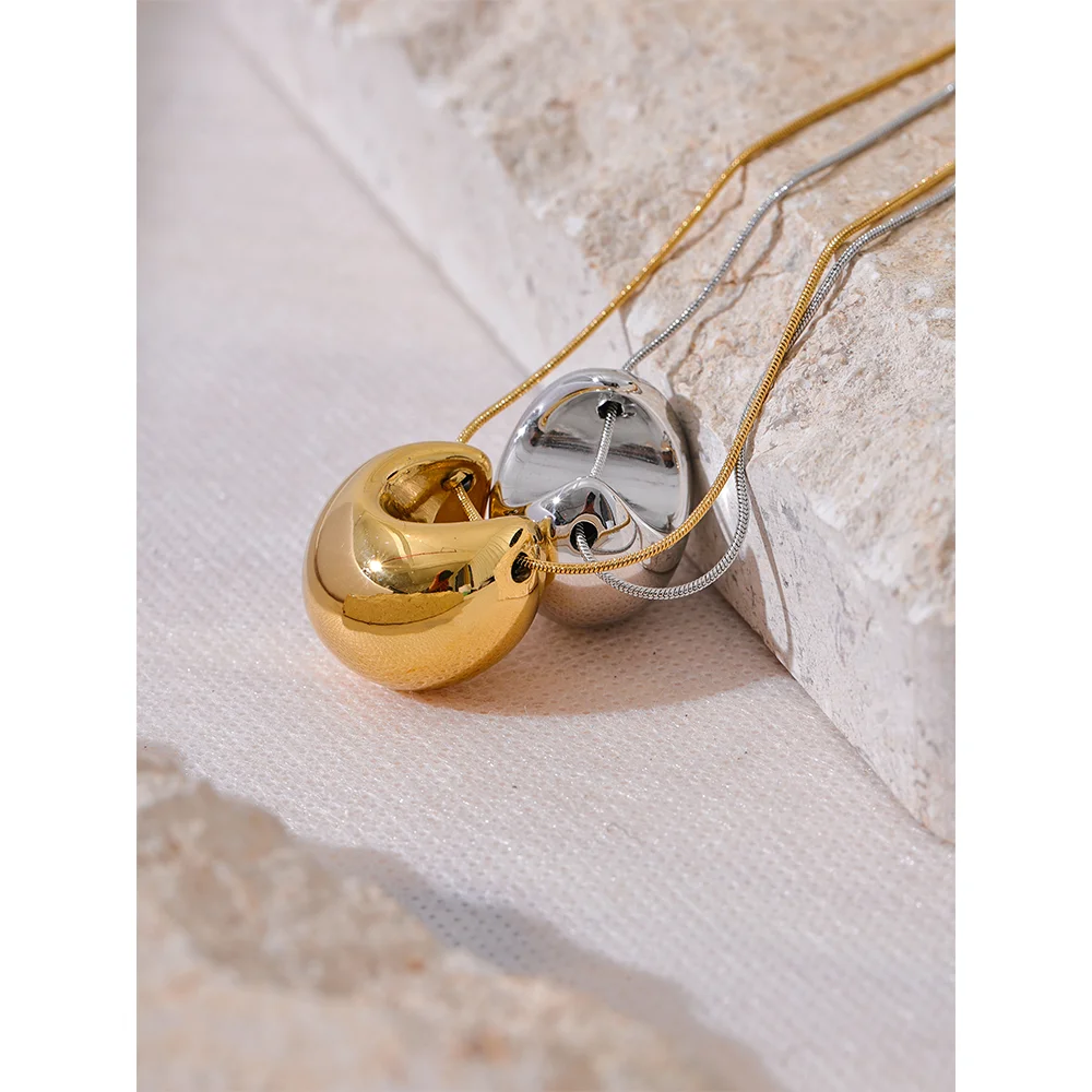 Hollow Moon Necklace